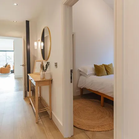 בית נופש The Nook A Luxurious With Hot Tub And On Site Bistro *