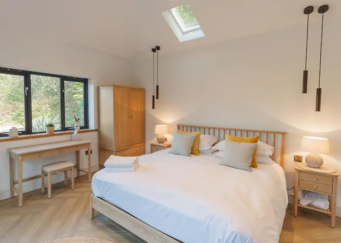 The Nook A Luxurious With Hot Tub And On Site Bistro 그레이트 에이튼